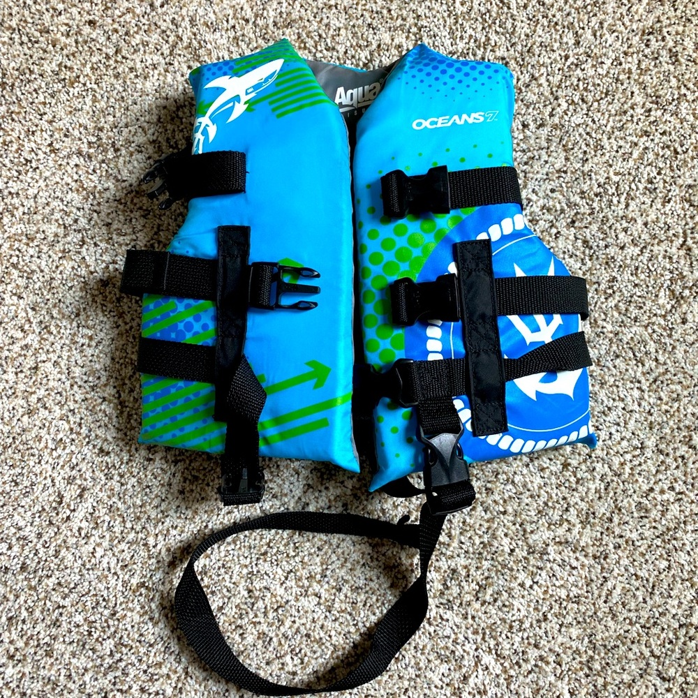 Life Jacket: 30-50 lbs.